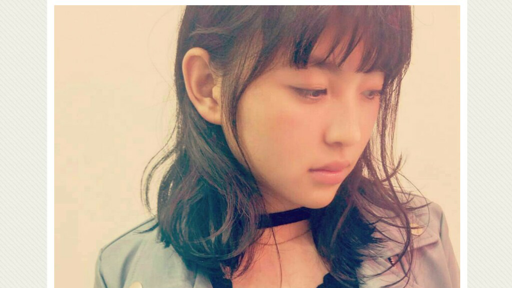 なーちゃん The new kitten makes his midnight snack debut! He's messing around