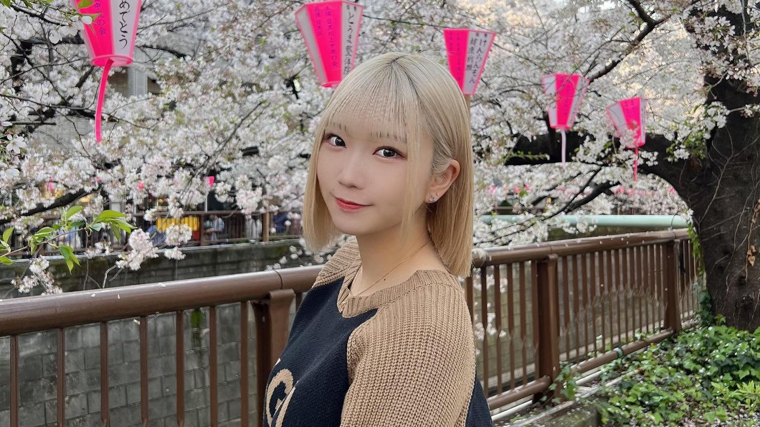 米田みいな - プロフィール - SHOWROOM(ショールーム) 米田みいな - プロフィール - SHOWROOM(ショールーム)