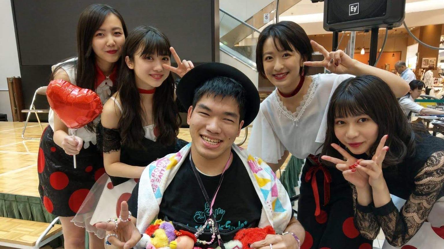 かおるん - プロフィール - SHOWROOM(ショールーム)