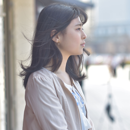 百鳥 花笑（ひゃくとり はなえ）