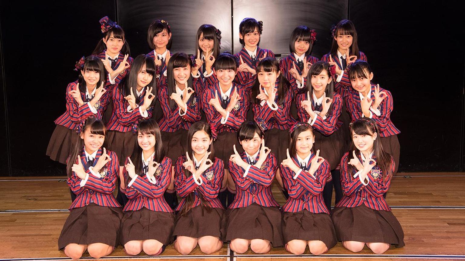 ①2017年 AKB48 16期生 集合写真 ①2017年 AKB48 16期生 集合写真