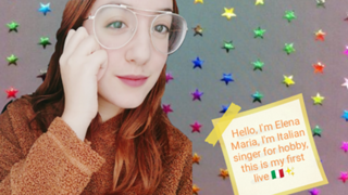 私はイタリアのジャズ歌手です