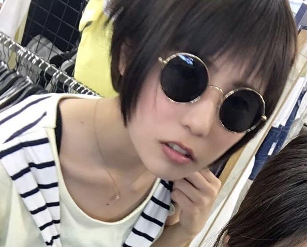 こたつでのんびり🍊こたつみかん｜SHOWROOM(ショールーム)