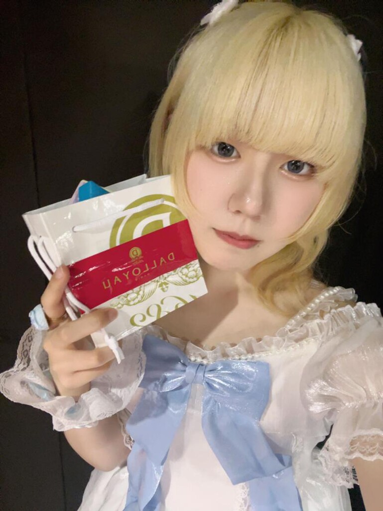 海月みつき🪼｜SHOWROOM(ショールーム)