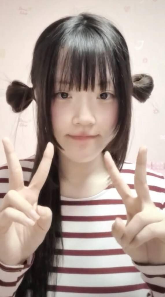 ワイちゃん🍓🩷｜SHOWROOM(ショールーム)