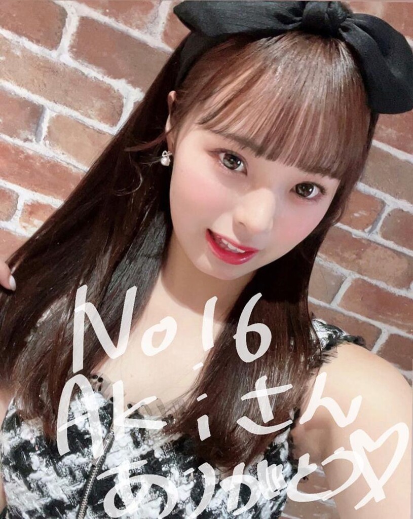 りお•*¨*•.¸♬︎ りおるーむ🐮🖤｜SHOWROOM(ショールーム)