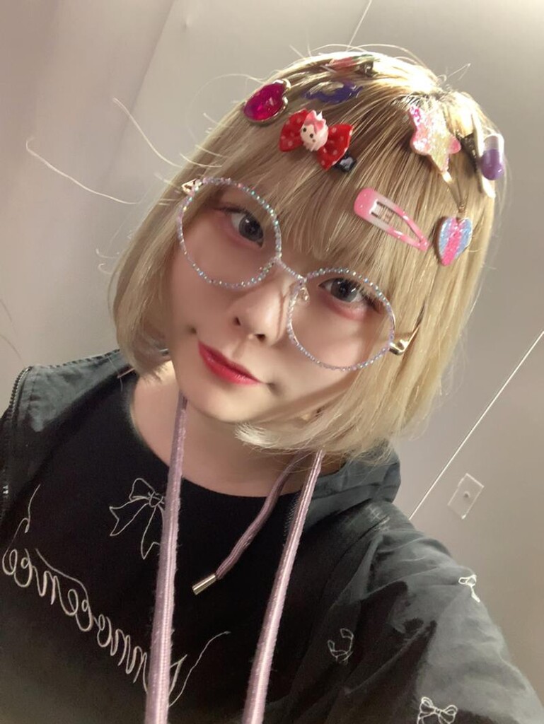 しらたまちゃん専用 しらたまちゃん。のす🪺【キミニハネ】｜SHOWROOM(ショールーム)